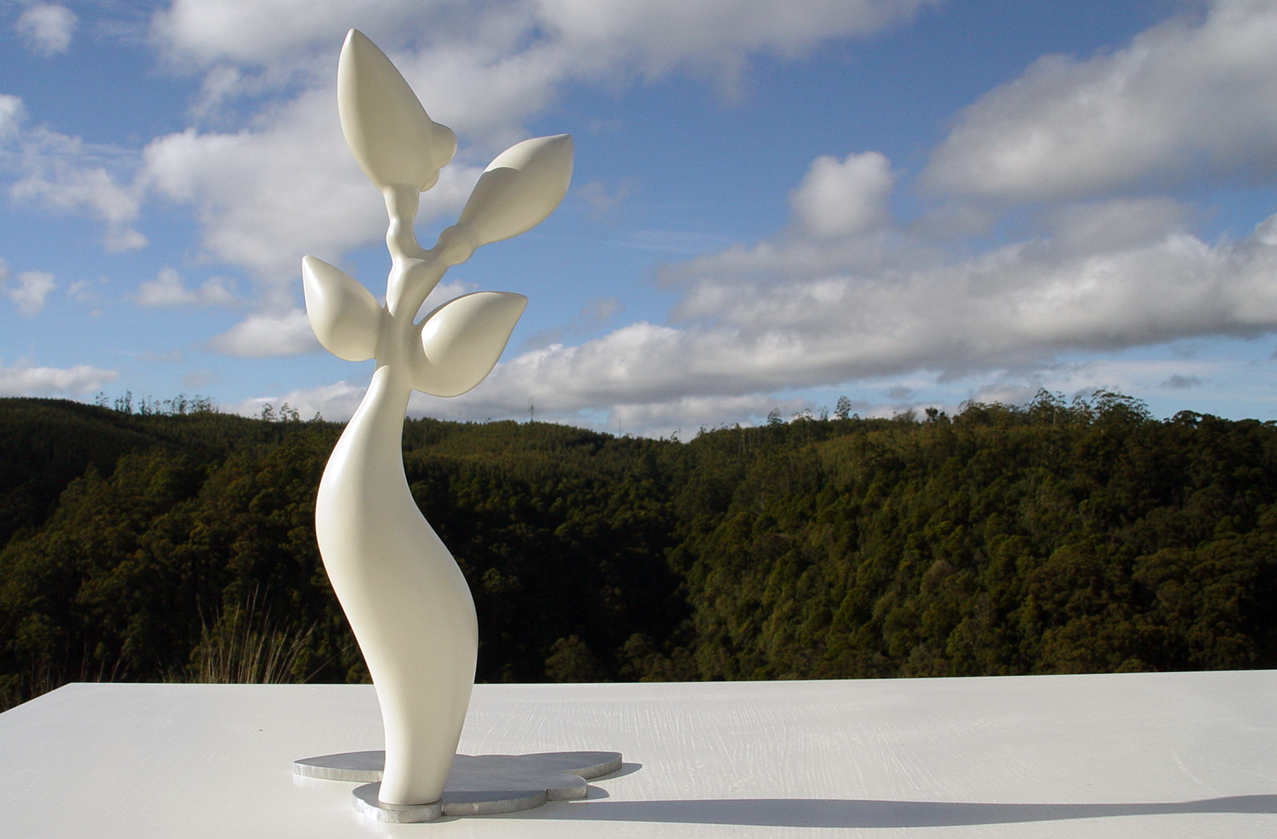 Flower, 2006, sculpture by Adrian Mauriks.