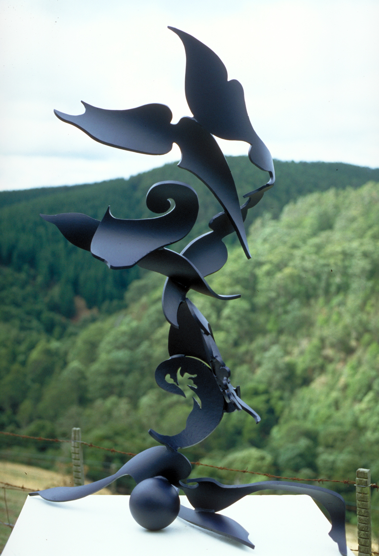 Opus 31, 1997, sculpture by Adrian Mauriks.
