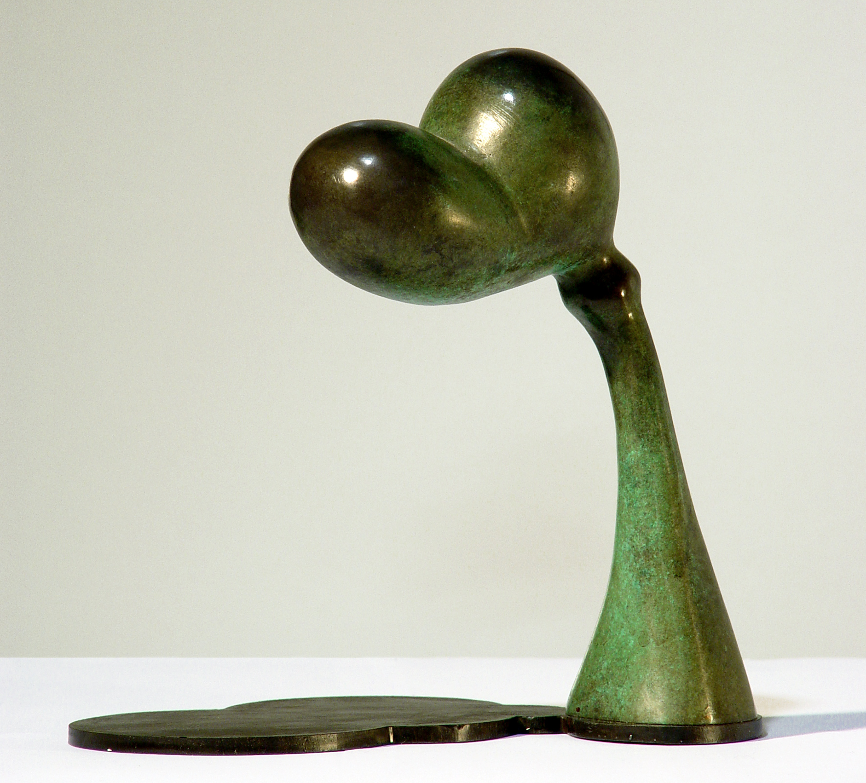 Seed, 2003, sculpture by Adrian Mauriks.